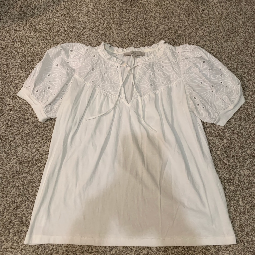 Loft - Women’s White Eyelet Top